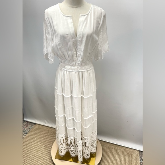 J. GEE White split V neckline Lace hem Maxi Dress size 2X - Picture 8 of 14